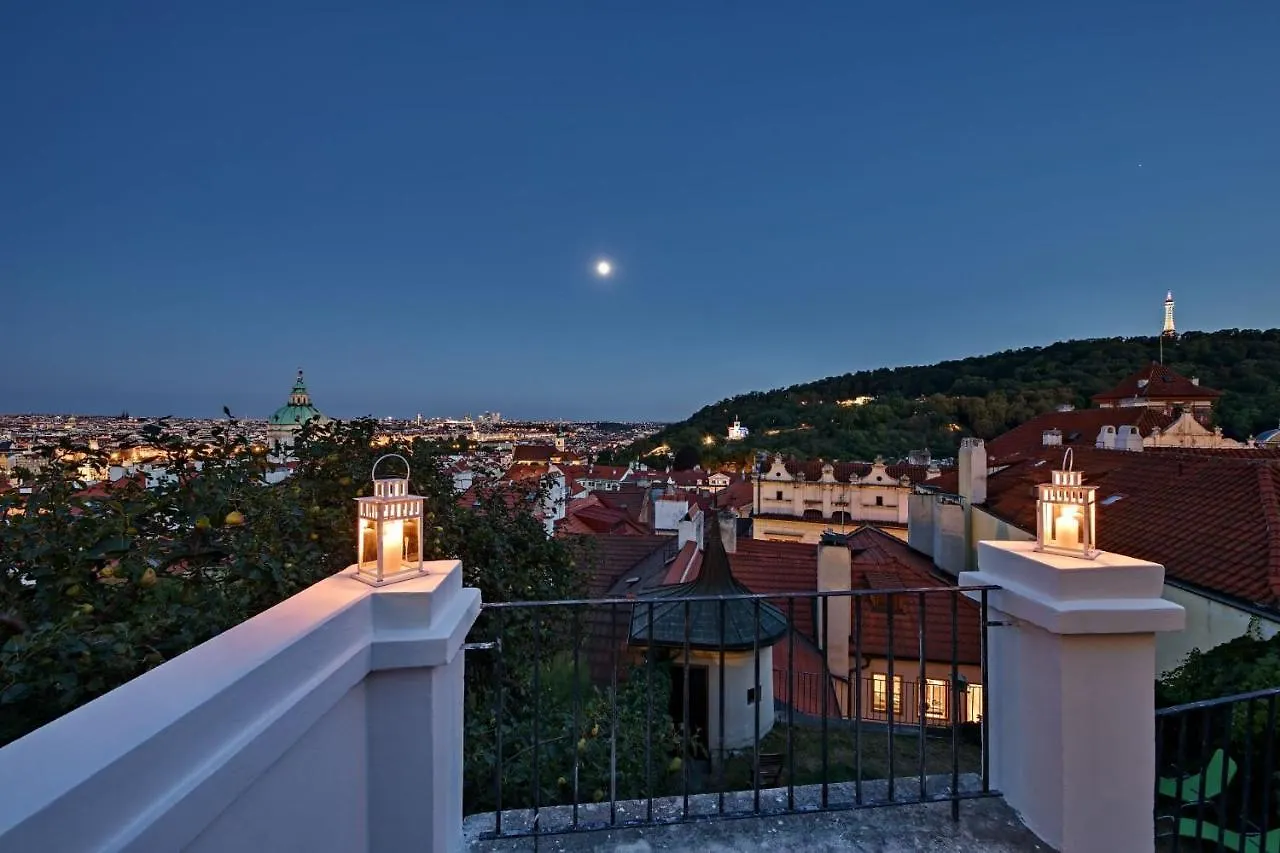 Royal View Apartments Prag