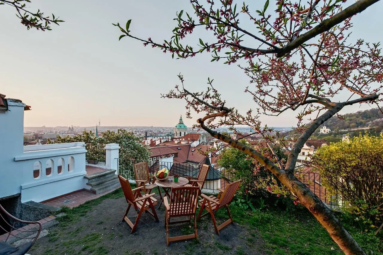 Royal View Apartments Prag